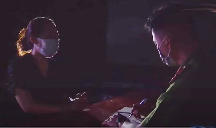 Hanh trinh pha an: 24h giai cuu cac be gai trong “dong quy”-Hinh-2