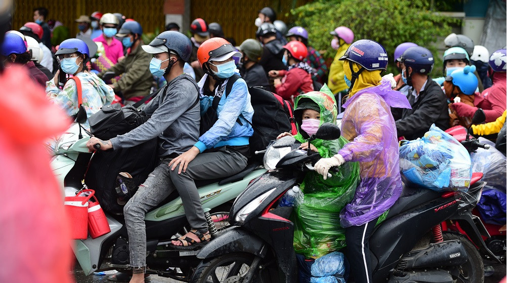 Nguoi dan khon kho vuot nghin km tu Nam ra Bac: 