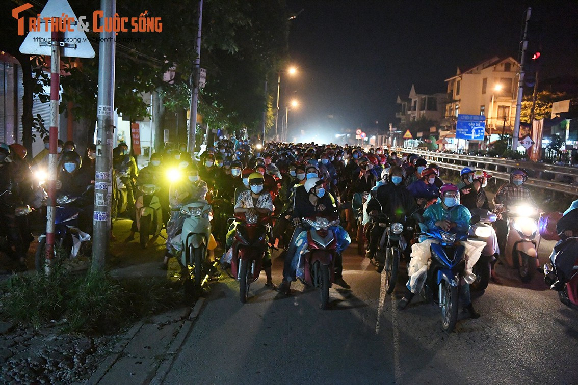 Nguoi dan khon kho vuot nghin km tu Nam ra Bac: 