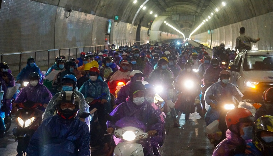 Nguoi dan khon kho vuot nghin km tu Nam ra Bac: 