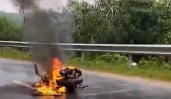 Xe may bong dung boc chay va nhung vu con nhieu dau hoi?-Hinh-2