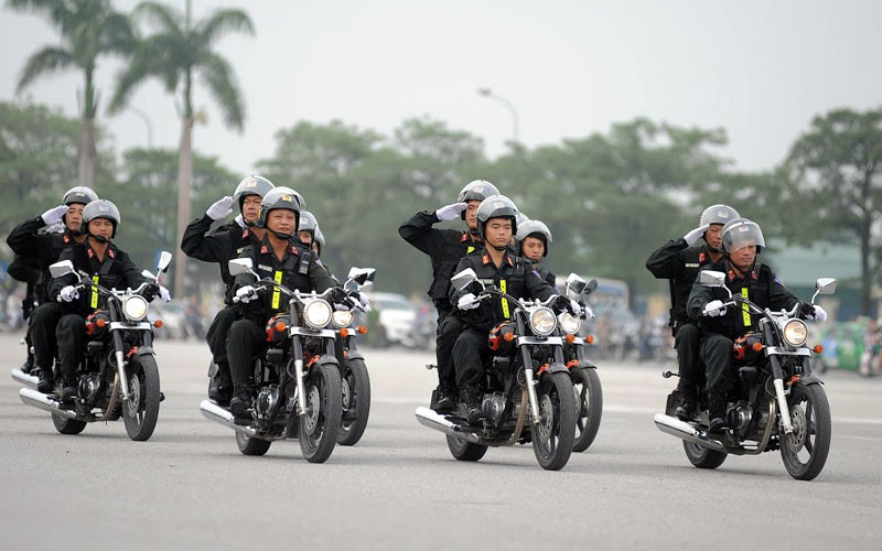 Cảnh sát cơ động được ngăn chặn, vô hiệu hóa phương tiện bay không người lái và các phương tiện khác trực tiếp tấn công, xâm phạm hoặc đe dọa tấn công, xâm phạm mục tiêu bảo vệ của cảnh sát cơ động (Ảnh: VOV).