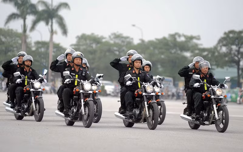 Cảnh sát cơ động được ngăn chặn, vô hiệu hóa phương tiện bay không người lái và các phương tiện khác trực tiếp tấn công, xâm phạm hoặc đe dọa tấn công, xâm phạm mục tiêu bảo vệ của cảnh sát cơ động (Ảnh: VOV).