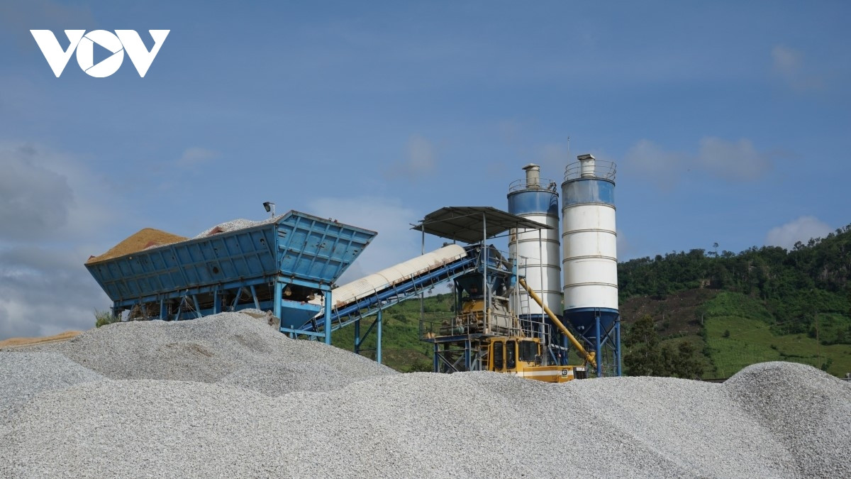 Tram tron be tong phuc vu dien gio o Gia Lai hoat dong trai phep-Hinh-3