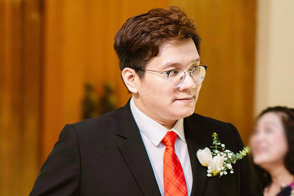 Hành vi cưỡng đoạt tài sản lên tới 400 triệu đồng hiện đang được cơ quan công an tiếp tục điều tra, kết luận. Nếu bị truy tố hành vi này, Nhâm Hoàng Khang sẽ bị truy cứu trách nhiệm hình sự theo khoản 3, Điều 170 Bộ luật Hình sự năm 2015, có khung hình phạt từ 7 đến 15 năm tù giam.