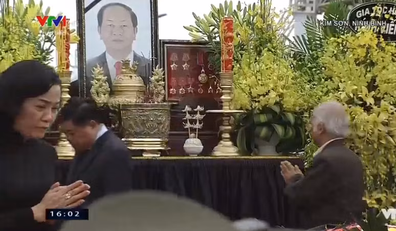 Chu tich nuoc Tran Dai Quang da an nghi tai que nha-Hinh-4