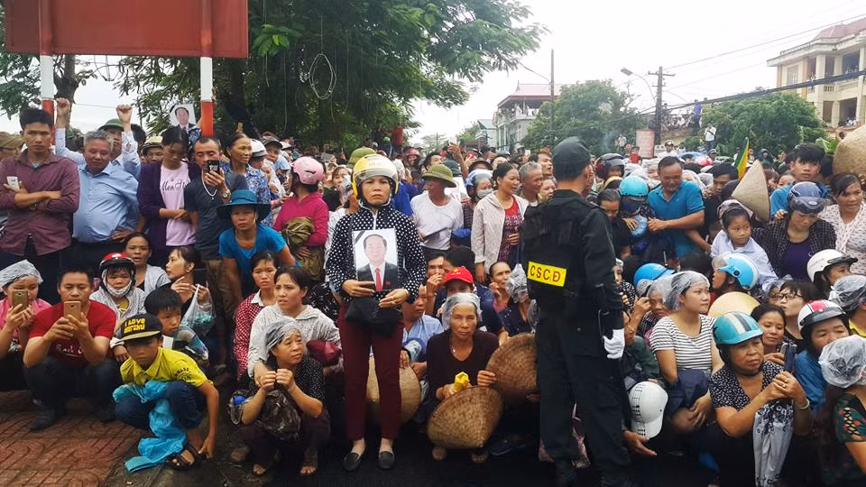 Chu tich nuoc Tran Dai Quang da an nghi tai que nha-Hinh-32