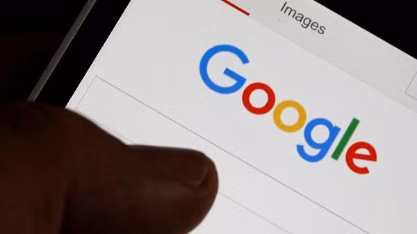 Google được biết đến là một tập đoàn đa quốc gia về lĩnh vực công nghệ chủ yếu trên Internet, có trụ sở chính đặt tại Mỹ. Hiện nay, Google hoạt động dưới quyền hạn của tập đoàn Alphabet.