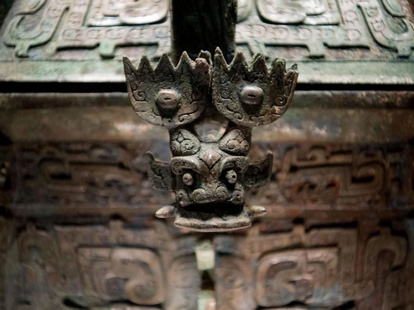 Trong 100 năm, các học giả đã tìm mọi cách để giải nghĩa hai thành phần chính của công thức: Jin và Xi. Giờ đây, các nhà nghiên cứu tin rằng họ đã xác định được đó là hai thành phần nào.