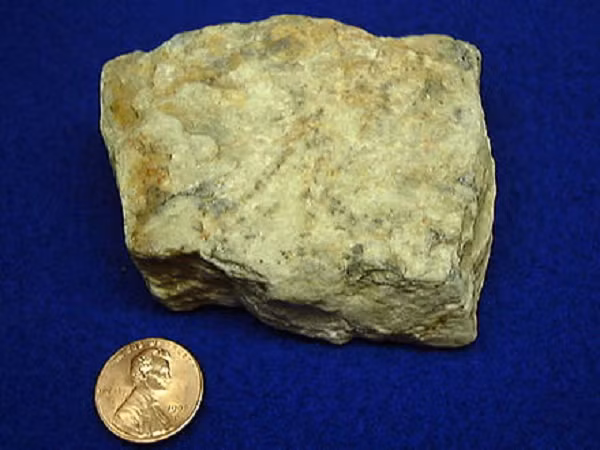 Hiện nay, trên thế giới chỉ có ba quốc gia là Mỹ, Trung Quốc và Kazakhstan hiện đang khai thác và chế biến quặng beryli có khả năng thương mai.