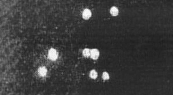 Cảnh tượng UFO tương tự cũng xảy ra ở Tulsa, bang Oklahoma, chỉ một tháng sau đó vào ngày 12/7/1947. Đã có rất nhiều cách lý giải cho vụ việc, từ ảo ảnh, máy bay bí mật tới sự di trú của bồ nông, nhưng chúng đều không thuyết phục. Đây vẫn là một bí ẩn hóc búa.