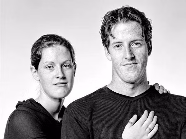 Họ tiếp tục phát hiện ra những người này rất giống nhau về nhiều mặt, ví dụ như thói quen hút thuốc, trình độ học vấn và cả cân nặng - một dấu hiệu rằng các hành vi có thể bị ảnh hưởng mạnh mẽ bởi gen.