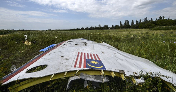 Samila cũng hồi tưởng lại, rằng vài ngày trước khi khởi hành, Miguel có vẻ bất an, luôn hỏi cô những câu hỏi về cái chết, linh hồn và Thượng Đế. Buổi tối, cậu nói với mẹ: “Con có thể ôm mẹ được không?” Sau đó liền ôm chặt lấy mẹ không muốn buông.