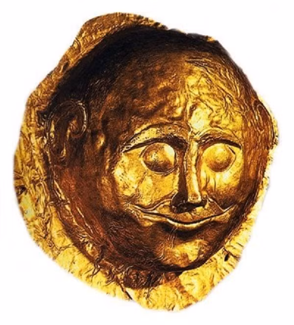 Kho báu “Các hiệp sĩ nghèo của chúa Kitô” – cái tên thật khiêm tốn – nằm trong toà lâu đài kiên cố Tample ở ngoại vi thành Paris, thế kỷ 13. Dường như chưa ai có thể lọt qua được các pháo đài bởi hệ thống báo động nhạy cảm và dày đặc, cũng như cái chết chờ sẵn.