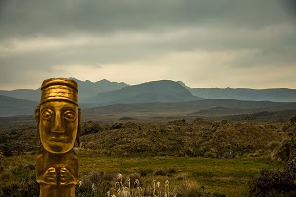 Vào những năm 1530, kho báu gồm hơn 750 tấn vàng của đế chế Inca được chôn giấu ở khu vực ngày ngày là Llanganatis. Đến nay, kho báu vẫn chưa được tìm thấy.