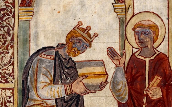 Người Saxon tham gia các cuộc di cư của người Germanic sang các vùng đất của Anh ở trong và sau thế kỷ thứ 5. Đến nay người ta vẫn chưa biết được có bao nhiêu người Saxon di cư từ lục địa này sang Britain mặc dù người ta đã ước tính tổng số người thuộc chủng German sang định cư tại Britain chiếm từ 10.000 đến 200.000 người.