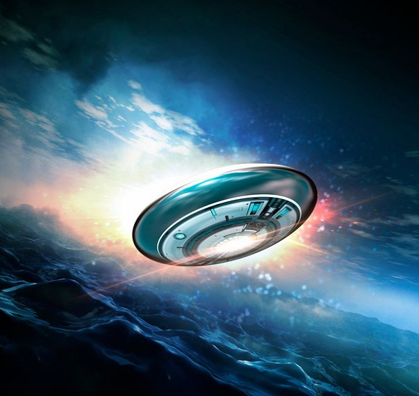 Ash Ellis, một nhà lý thuyết âm mưu địa phương – chủ trang UFO Identified – chuyên đăng tải các câu chuyện và báo cáo về UFO cũng cho rằng, Yorkshire có nhiều căn cứ quân sự nên có thể thu hút các UFO.