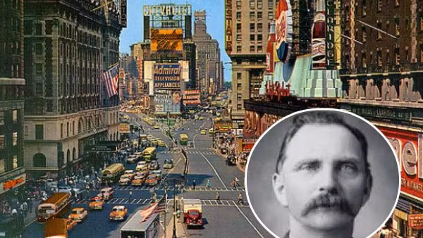 Giữa tháng 6/1950, các hành khách trên Quảng trường Thời đại ở New York để ý thấy một người đàn ông khoảng 30 tuổi, ăn mặc theo phong cách từ cuối thế kỷ 19. Sau đó, ông bất ngờ bị một chiếc taxi đâm vào và tử vong tại chỗ. Khám nghiệm tử thi đã tìm thấy tấm danh thiếp mang tên Rudolph Fentz có địa chỉ tại đại lộ số 6 (Fifth Avenue); một lá thư từ Philadelphia gửi tới địa chỉ này có đề ngày tháng từ 6/1876.