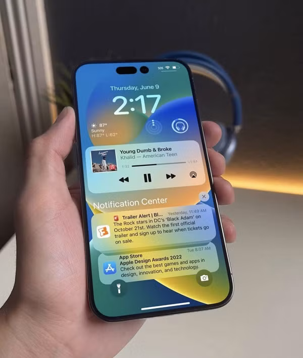 Theo Mark Gurman của tờ Bloomberg dự đoán vào tháng trước, sẽ có một đợt tăng giá với khoảng 100 USD (2,3 triệu đồng) trên phạm vi của dòng iPhone 14. Tuy nhiên, Phonearena thông tin, Apple vẫn có thể giữ nguyên giá.