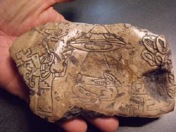 Người Mayan đã xây dựng nhiều công trình kiến trúc và để lại di sản kiến trúc phong phú, đưa nền văn minh Maya trở thành một trong những nền văn minh tiền công nghiệp vĩ đại của thế giới.