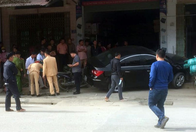 O to dam chau be 12 tuoi ban len mai nha: Tai xe khai gi?