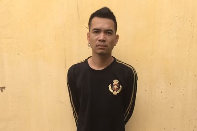 Bi yeu cau kiem tra nong do con, nam thanh nien danh CSGT