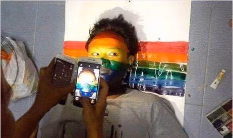 Theo kịp trào lưu avatar cầu vồng.