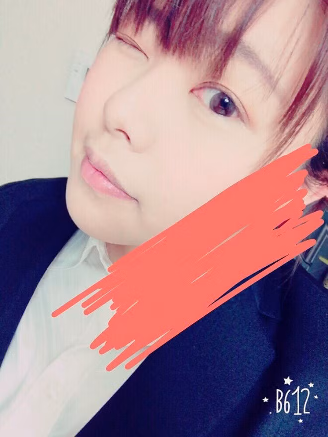 Hình ảnh xinh đẹp như hot girl của Mizuyo sau khi trang điểm. Trên Twitter, cô cũng thường xuyên chia sẻ các sản phẩm làm đẹp và cách sử dụng chúng.