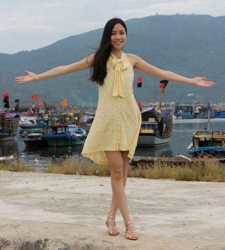 Sở thích của Liên là đọc sách, du lịch bơi.