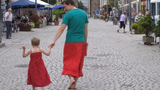 Khi mẹ đi vắng.