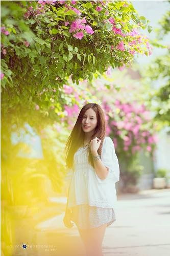 Cô bạn chia sẻ: "Theo mình để trở thành một biên tập viên giỏi, được nhiều người mến mộ thì phải có kinh nghiệm MC, viết lách".