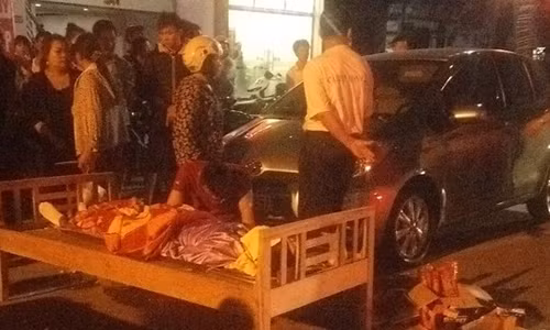 Mo cua o to, làm chét nguòi tại chõ