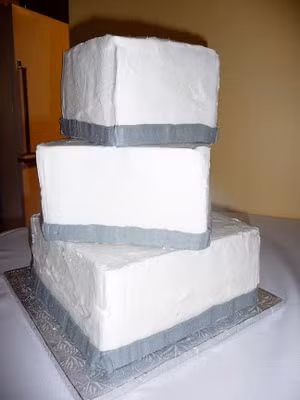 Bánh cưới "thô" chưa từng có.