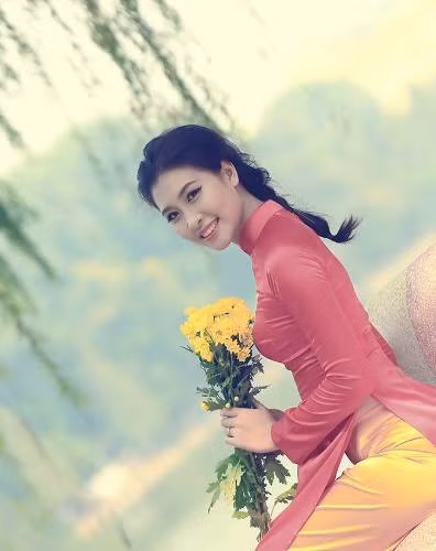 Nữ sinh dân tộc Cờ Lao yêu thích câu nói: "Điều quan trọng không phải bạn sống lâu như thế nào mà là cách bạn sống sâu như thế nào".