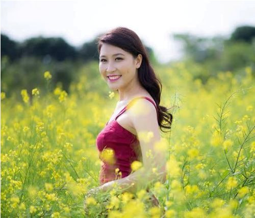  Nữ sinh dân tộc Cờ Lao Lưu Thị Hòa, sinh năm 1993, quê ở Hà Giang.