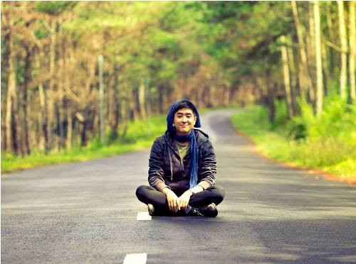 Chàng trai này từng đạt Huy hiệu Chiến sỹ Trường Sa 2011, bằng khen của Tổng cục Xây dựng lực lượng Công an Nhân dân, Bằng khen của TƯ Đoàn, TƯ Hội Sinh viên, danh hiệu Sao tháng Giêng.