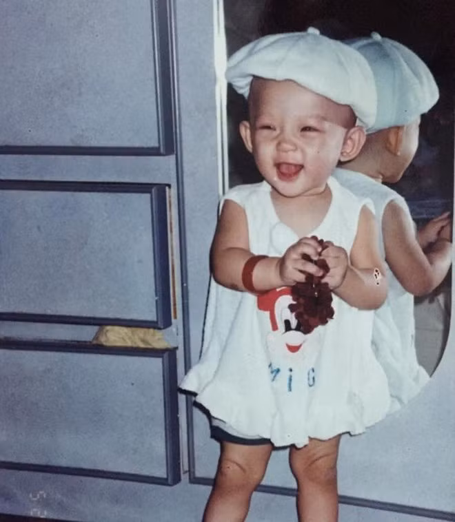 Do gia đình sinh sống tại TP HCM nên King Lady được tiếp xúc với nhiều hoạt động văn hóa. Ngày Quốc tế thiếu nhi 1/6, cô thường được bố mẹ cho đi xem ca nhạc hay thăm sở thú.