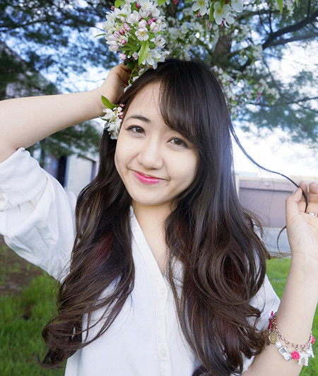 Quỳnh Anh rất tâm đắc với bộ ảnh được thực hiện trong mùa hoa anh đào ở Mỹ.