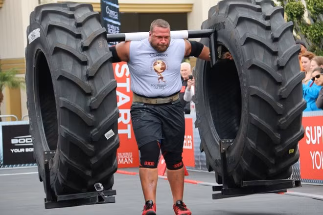 5. Terry Hollands (Vương quốc Anh). Tại WSM 20144, Terry đứng thứ 5 với 38 điểm. Thành tích tốt nhất của lực sĩ 35 tuổi tại cuộc thi này là 2 lần cán đích vị trí thứ 3 vào các năm 2007 và 2011.
