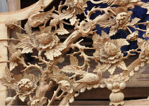 Được biết, gỗ vàng tâm là loại gỗ quý có giá trị tương đương với cây sưa, được sử dụng để đóng đồ dùng gia đình, làm đồ mỹ nghệ, chạm khắc, văn phòng phẩm.