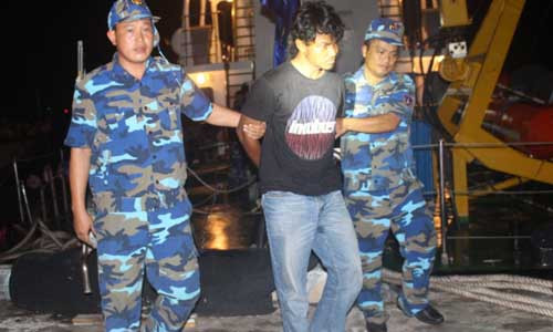 Canh sat bien Viet Nam bát cuóp nhu thé nào?