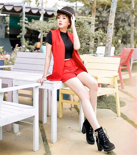 Một số bộ phim tiêu biểu mà cô đã tham gia: Vai chính trong phim Ngôi sao thứ 31, vai Mạc Ngôn nhà nghèo, vai Trúc trong phim Chuyện tình của anh, phim ngắn "Trốn tết", vai Linh Lan trong phim Đánh tráo số phận (sắp được phát sóng trên VTV3).