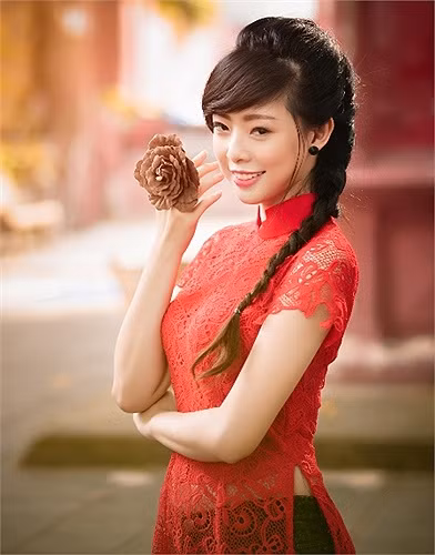  Hot girl Đà Nẵng cho biết, hiện đang quay phim Án Đỏ Đen (vai bé Lý).