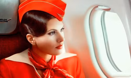 Su that giat minh ve tiep vien hang khong xinh nhu mong