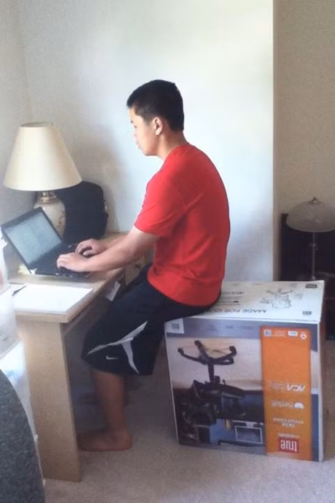 Hàng chưa bóc "tem".