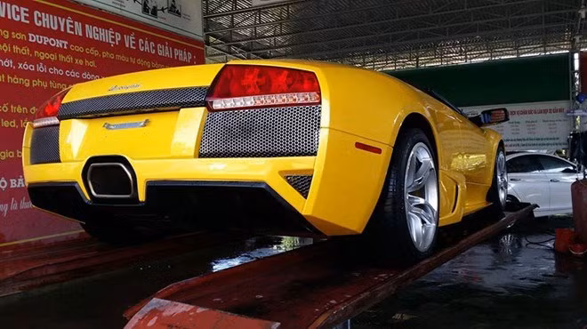 So phan cua sieu xe Lamborghini dung bien gia tai Viet Nam-Hinh-3