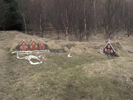 Kham pha vung dat noi... yeu tinh song cung nguoi