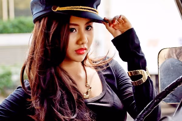 Mai Xuân Thúy Vy sinh năm 1994, có nickname cự kỳ dễ thương Vy Timy.