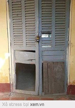 Khóa cũng như không.