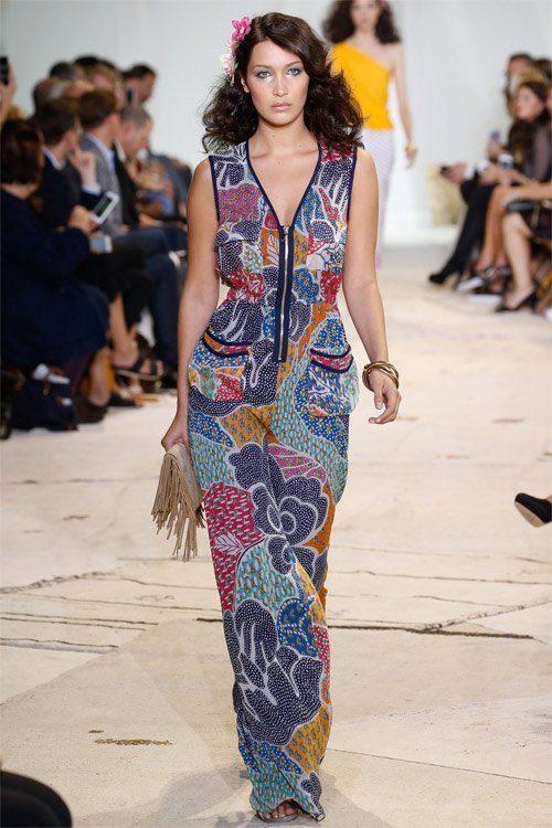 Bộ sưu tập của Diane Von Furstenberg rất nữ tính.